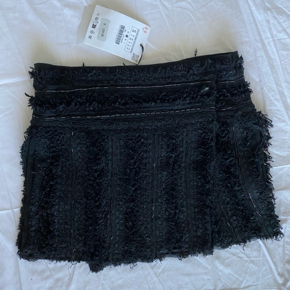 Zara Black Textured fabric High waist Mini Skirt Limited Edition tonal beads NWT - Picture 12 of 16